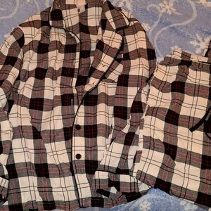 Women's sleepwear, never worn